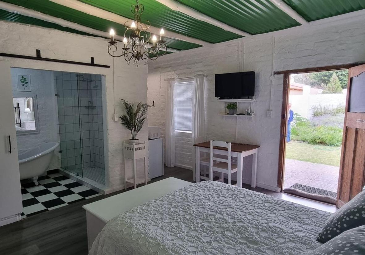 Rietjiesbos Self Catering Hotel Graaff-Reinet Екстериор снимка